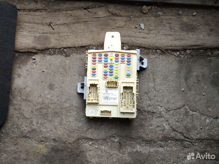 Блок предохранителей hyundai grand santa fe 2018 г