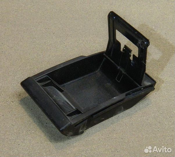 Пепельница передняя VW Polo 3