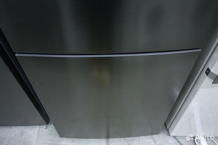 Холодильник Haier 70см ширина, 439л