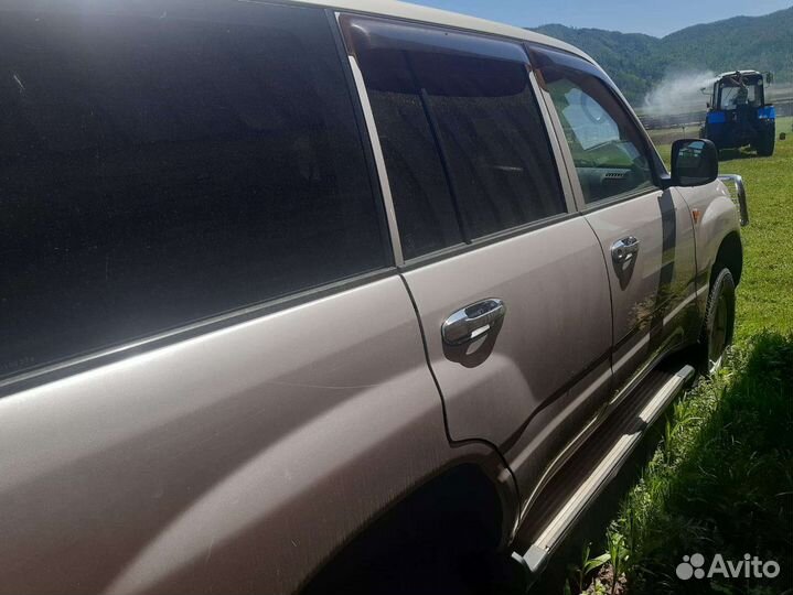 Toyota Land Cruiser, 2004