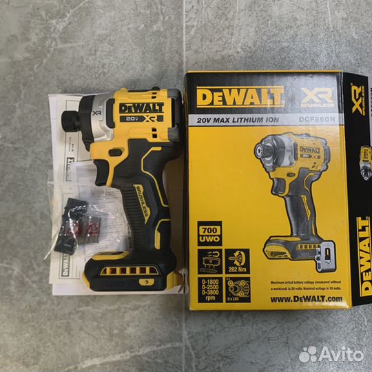 Бесщеточный ударный шуруповерт dewalt DCF860