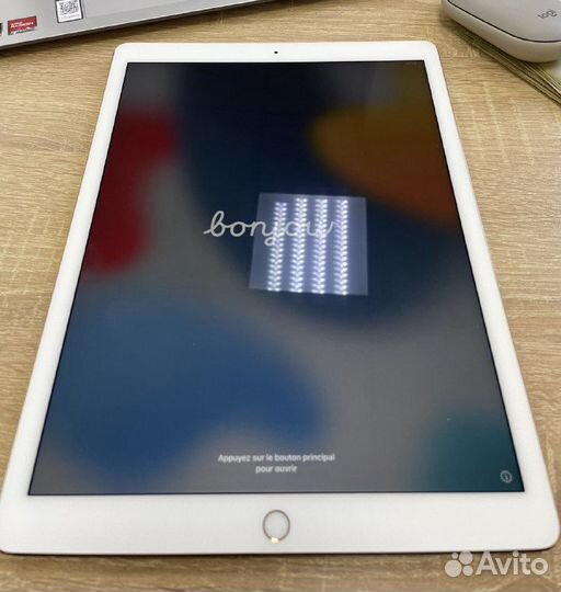 iPad Pro 12.9-дюйма 128гб Apple Pencil