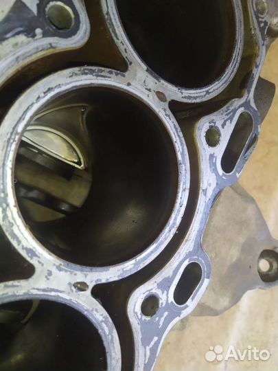 Блок цилиндров под гильзовку Lexus GS300 3GR