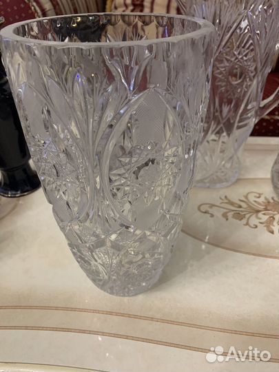 Хрустальная ваза