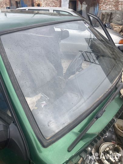 Лобовое стекло ваз 2114 бу