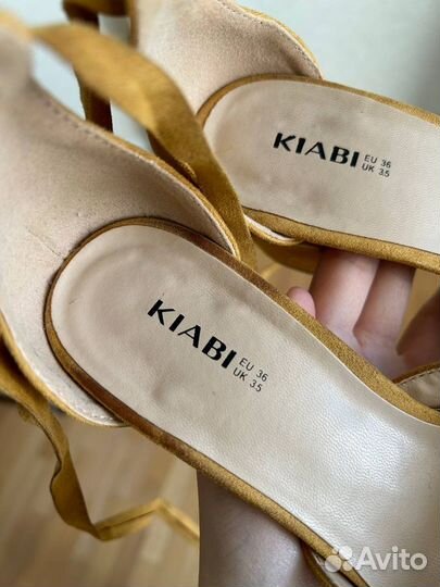 Туфли на каблуке с завязками