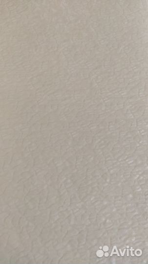 Альбом для фотографий в кожаном чемодане