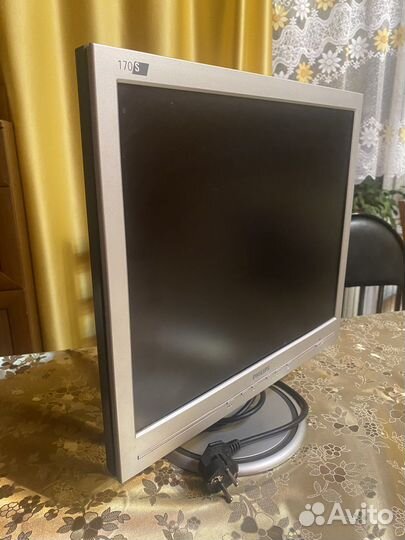 Монитор Philips 170s