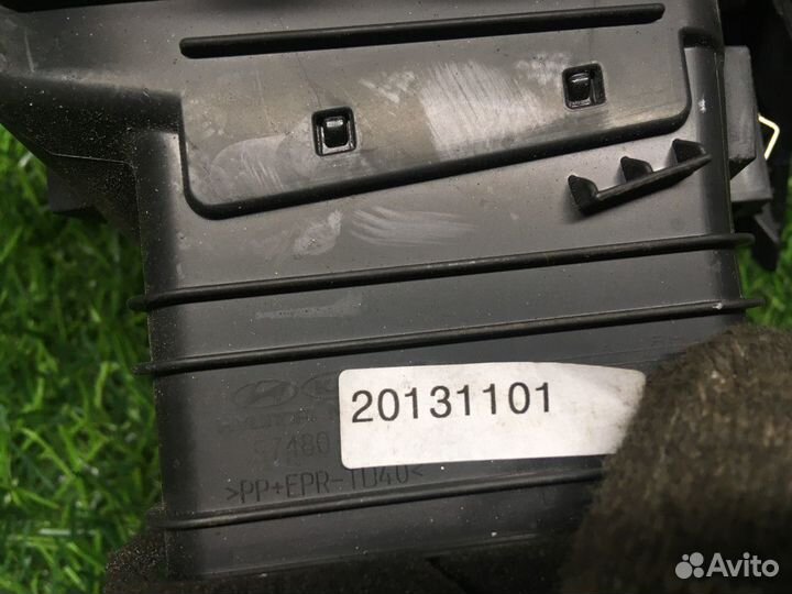 Дефлектор воздушный Rh hyundai solaris 1