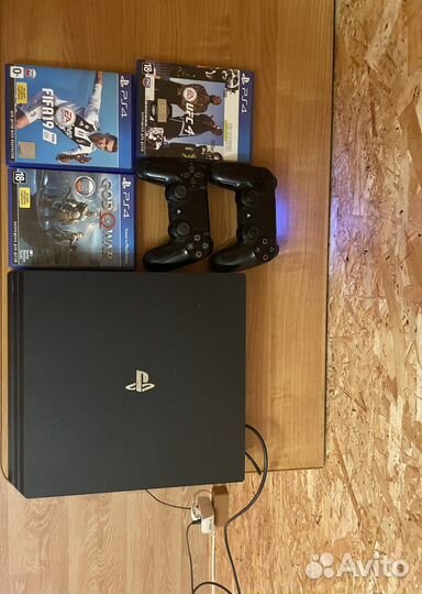 Sony playstation 4 PS4 pro 1tb с играми