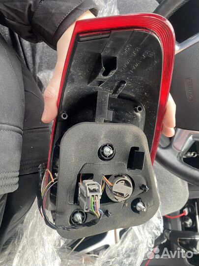 Фонарь задний правый внешний ford mondeo 4 рест