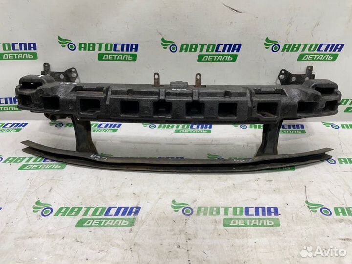 Усилитель бампера передний Volkswagen Passat B6