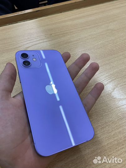 iPhone 12, 64 ГБ