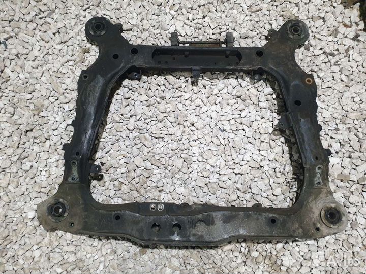 Подрамник передний Volvo XC90 Вольво