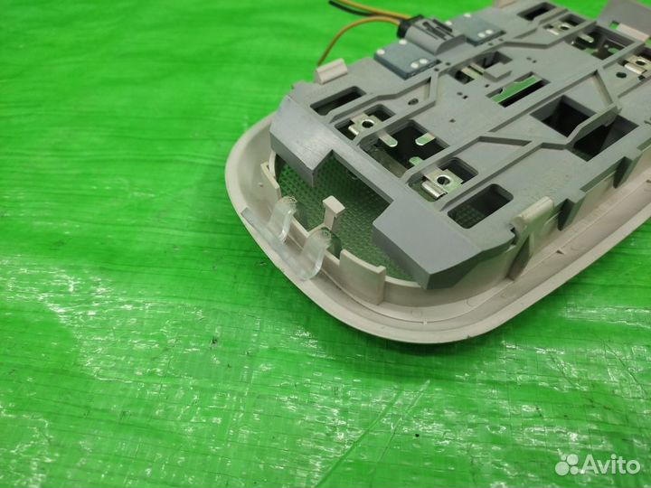 Плафон салонный перед. Jeep Compass