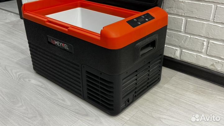 Автохолодильник новый