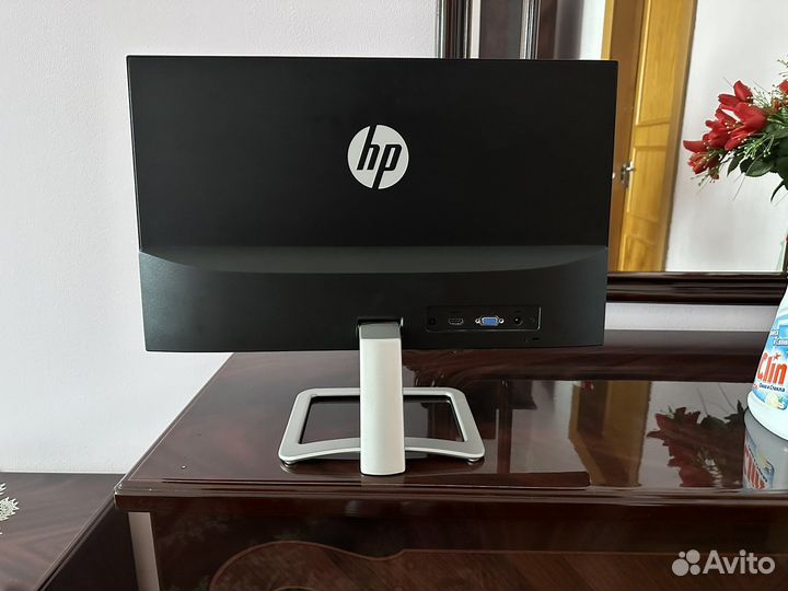 Монитор HP 22es 1920 x 1080