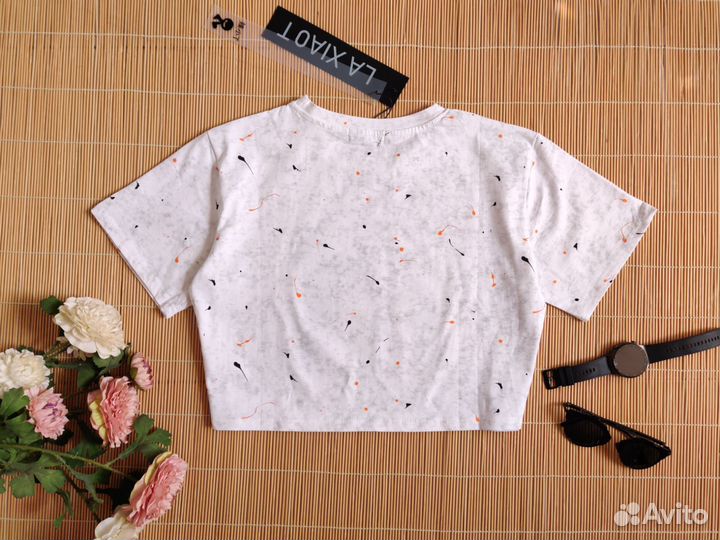 Футболка женская укороченная