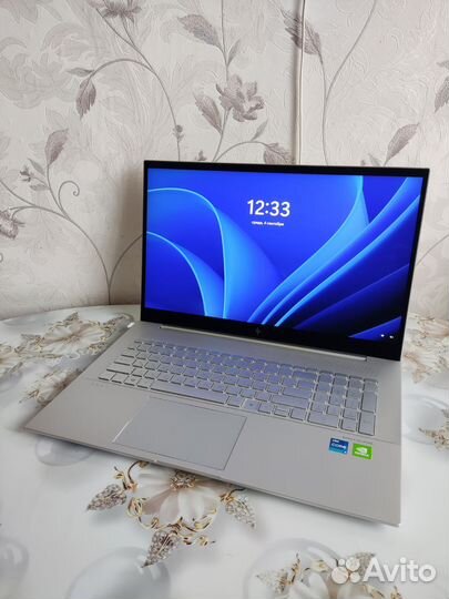 HP envy Laptop 17