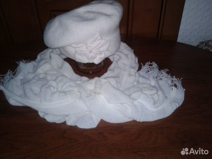 Береты с шарфами