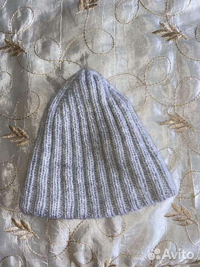 Шапка вязанная hand made