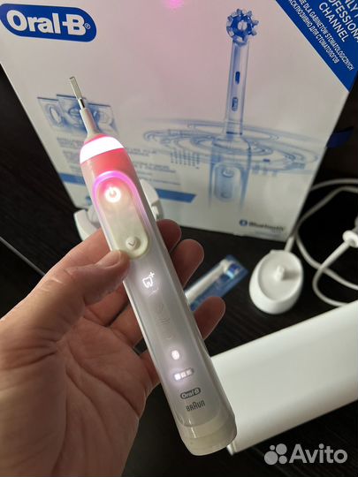 Электрическая Зубная щетка oral b