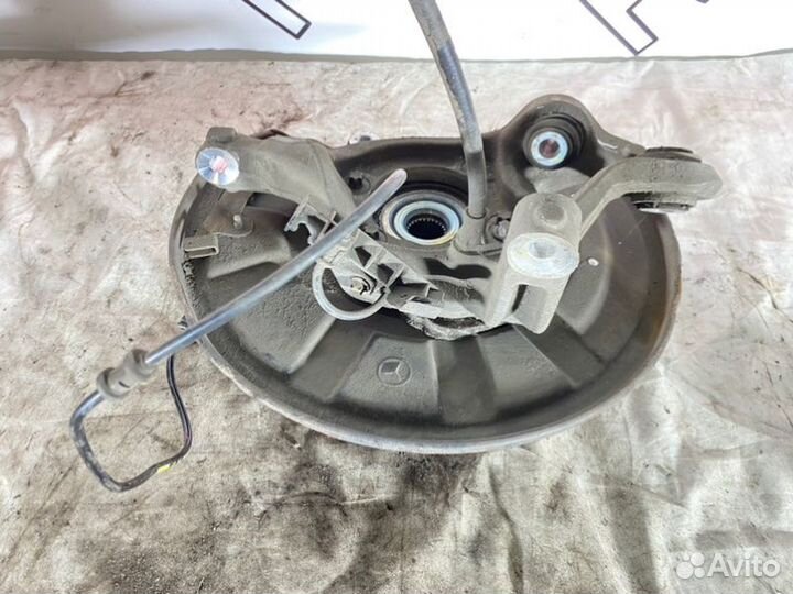 Цапфа задняя правая Mercedes-Benz E-Class W212