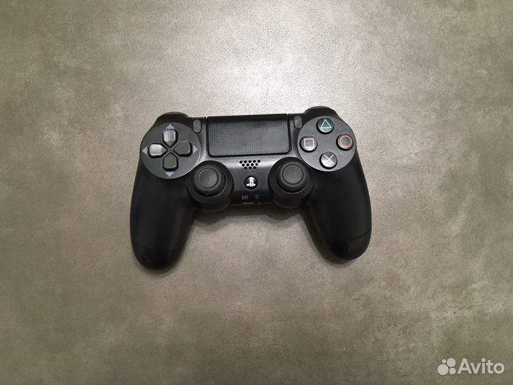 Геймпад dualshock 4