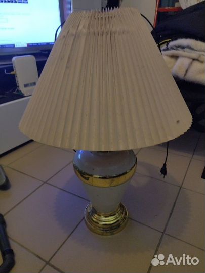 Лампа настольная с абажуром бу