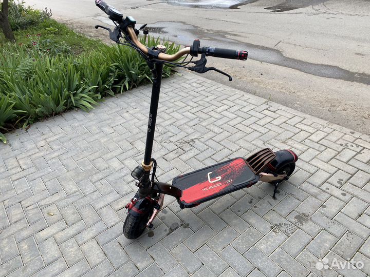 Электросамокат Kugoo G1, черный