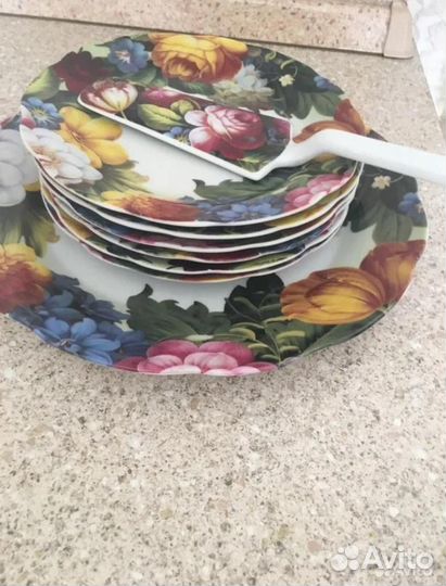 Набор тарелок