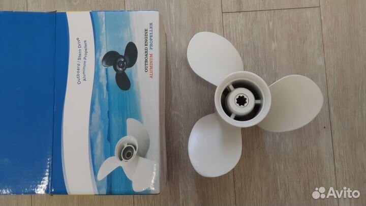 Винт гребной для Yamaha 9.9-15, шаг 11