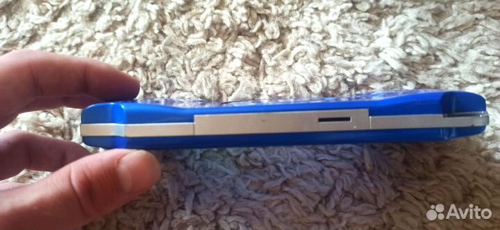 Портативная игровая консоль