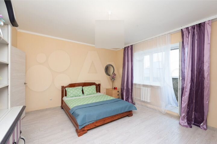 3-к. квартира, 100 м², 2/10 эт.