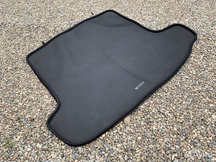 Коврик в багажник Toyota Wish