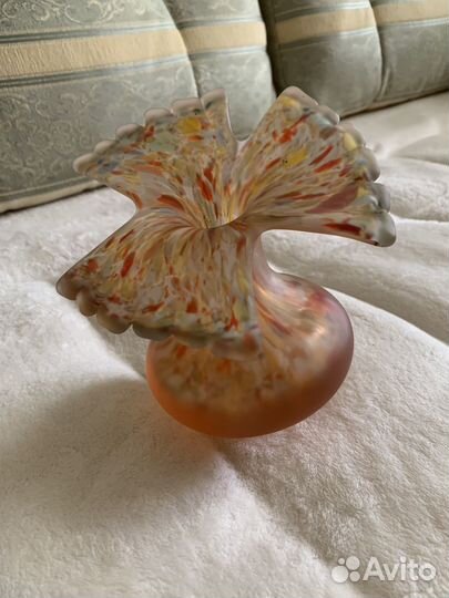 Ваза розовое стекло роспись цветы