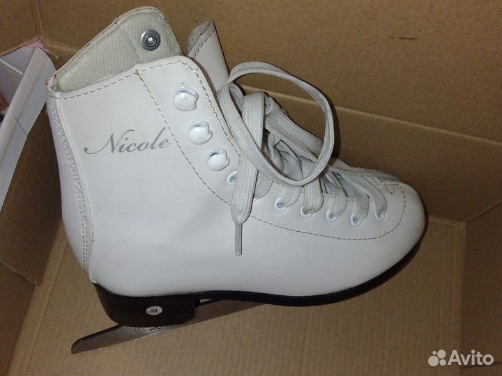 Коньки фигурные