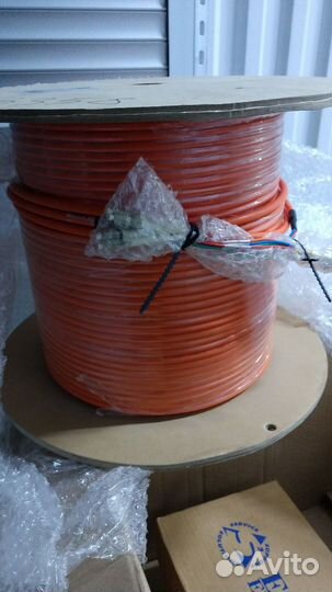 Kramer C-4LC/4LC-164 50m + Extron DVI R/T