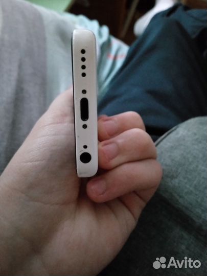 iPhone 5C, 16 ГБ