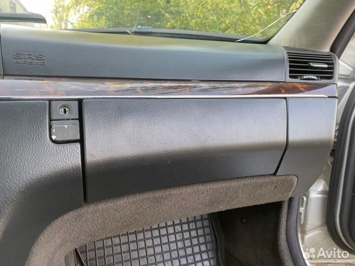 Бордачек Mercedes S-class W220