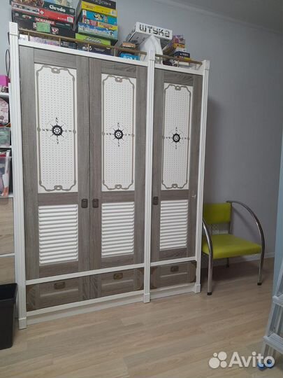 Комплект мебели для ребенка