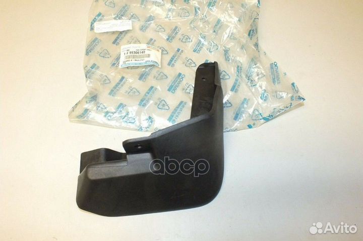 Брызговик передний правый lanos 96306140 genera