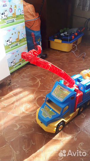 Машинка с прицепом