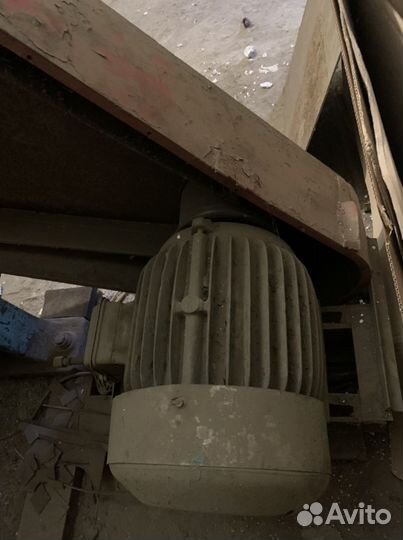 Ножницы гильотинные