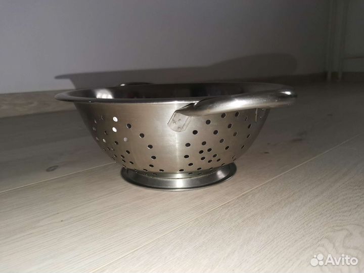 Дуршлаг из нержавеющей стали