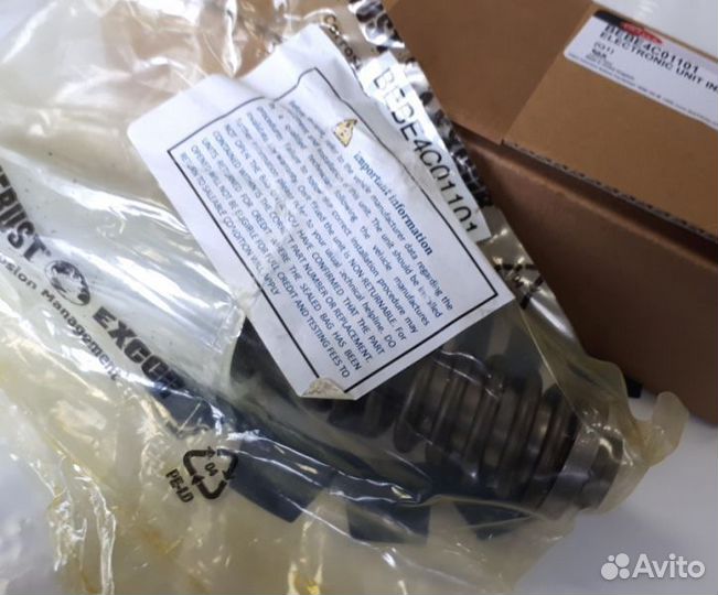 Насос-форсунка Delphi bebe4c01101 20440388 Volvo