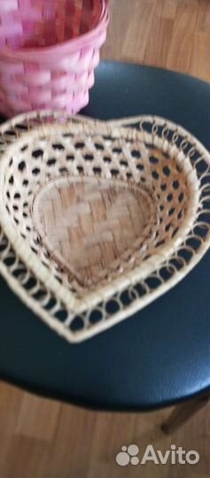 Корзинка, сердечко и ракушка