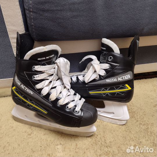 Коньки хоккейные детские 39 размер