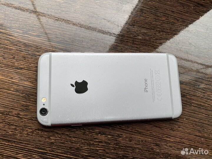 Телефон iPhone 6s