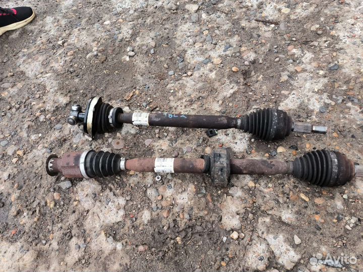 Renault Logan 2 привод левый правый